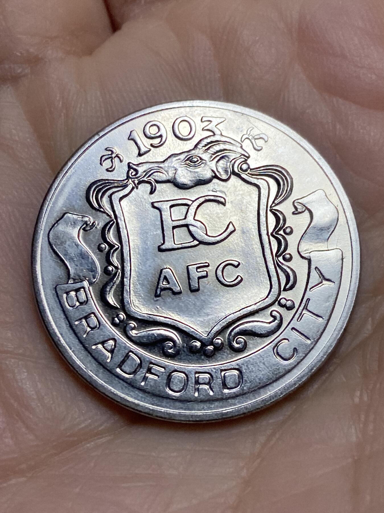 2025年第一百二十二场(总第一百四十八场）外国好品散币(免佣金)