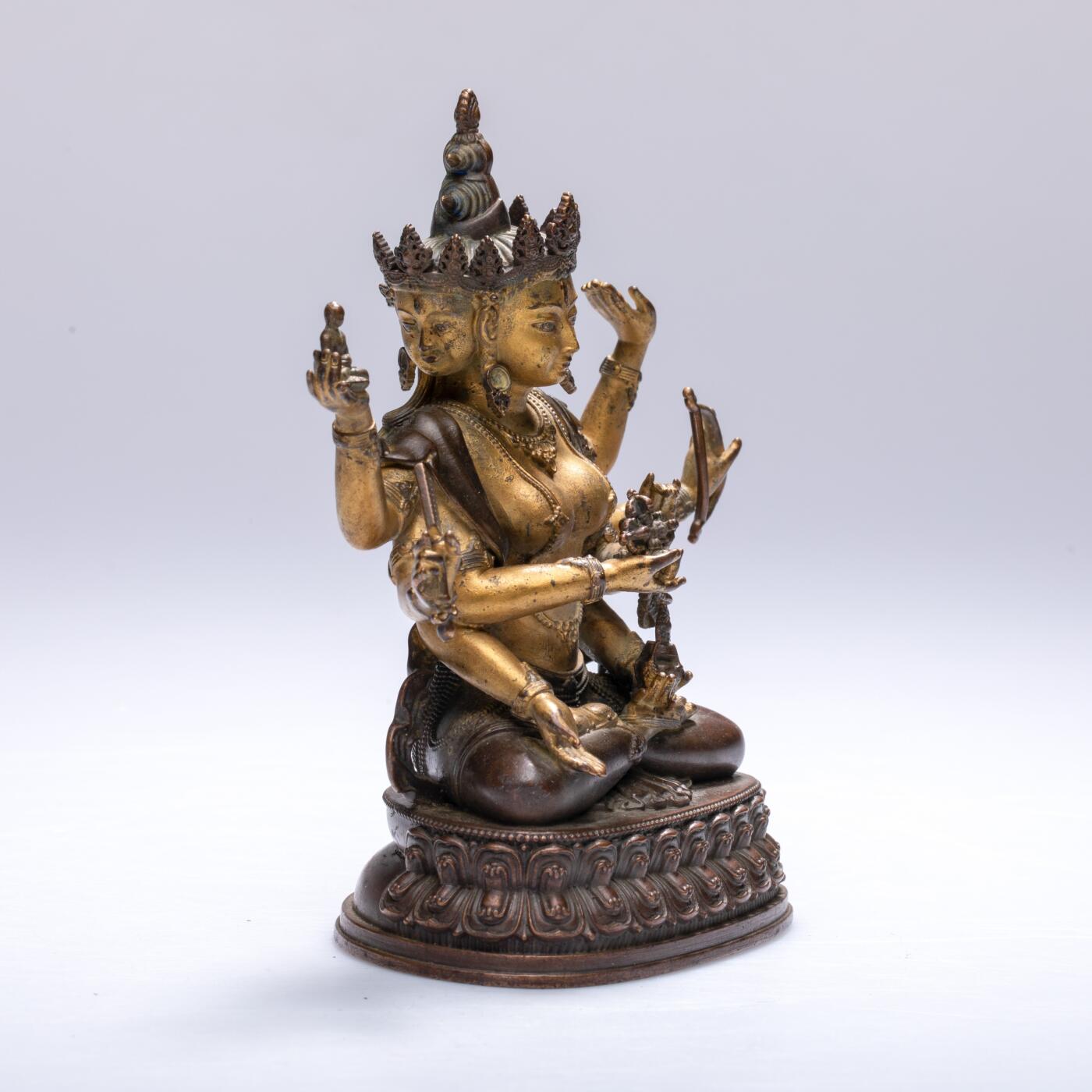 日本大阪雅和auction 2025金秋競賣會第一期 清 銅鎏金尊勝佛母像 尺寸:H:26cm