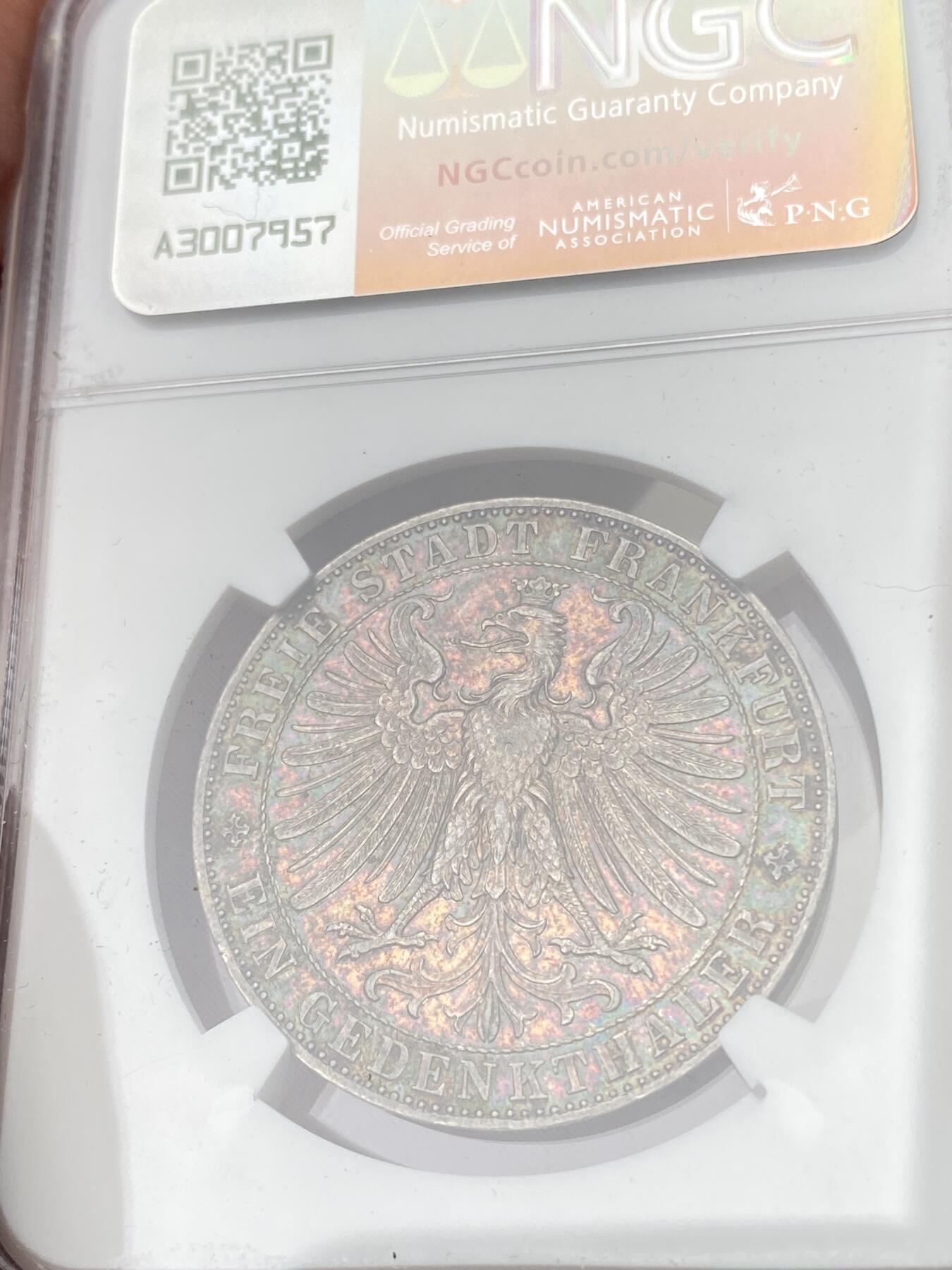 万国钱币拍卖第054期 NGC AU58 1863德国法兰克福自由市王子议会泰勒 经典景观品种 绚丽五彩状态难得