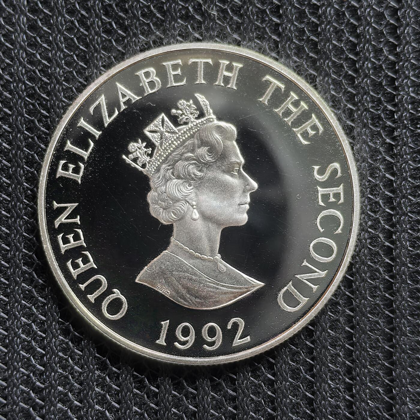 道一币馆币章第一百五十四场 奥尔德尼岛1992年伊丽莎白二世登基40周年2镑精制银币 28.28g 925S 5000