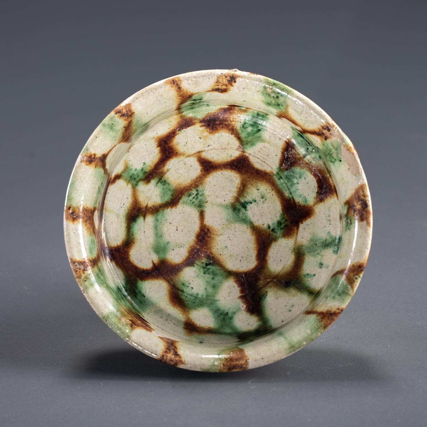 日本大阪雅和auction 2025金秋競賣會第一期 唐 三彩豆 尺寸:D:11.5 H:6cm