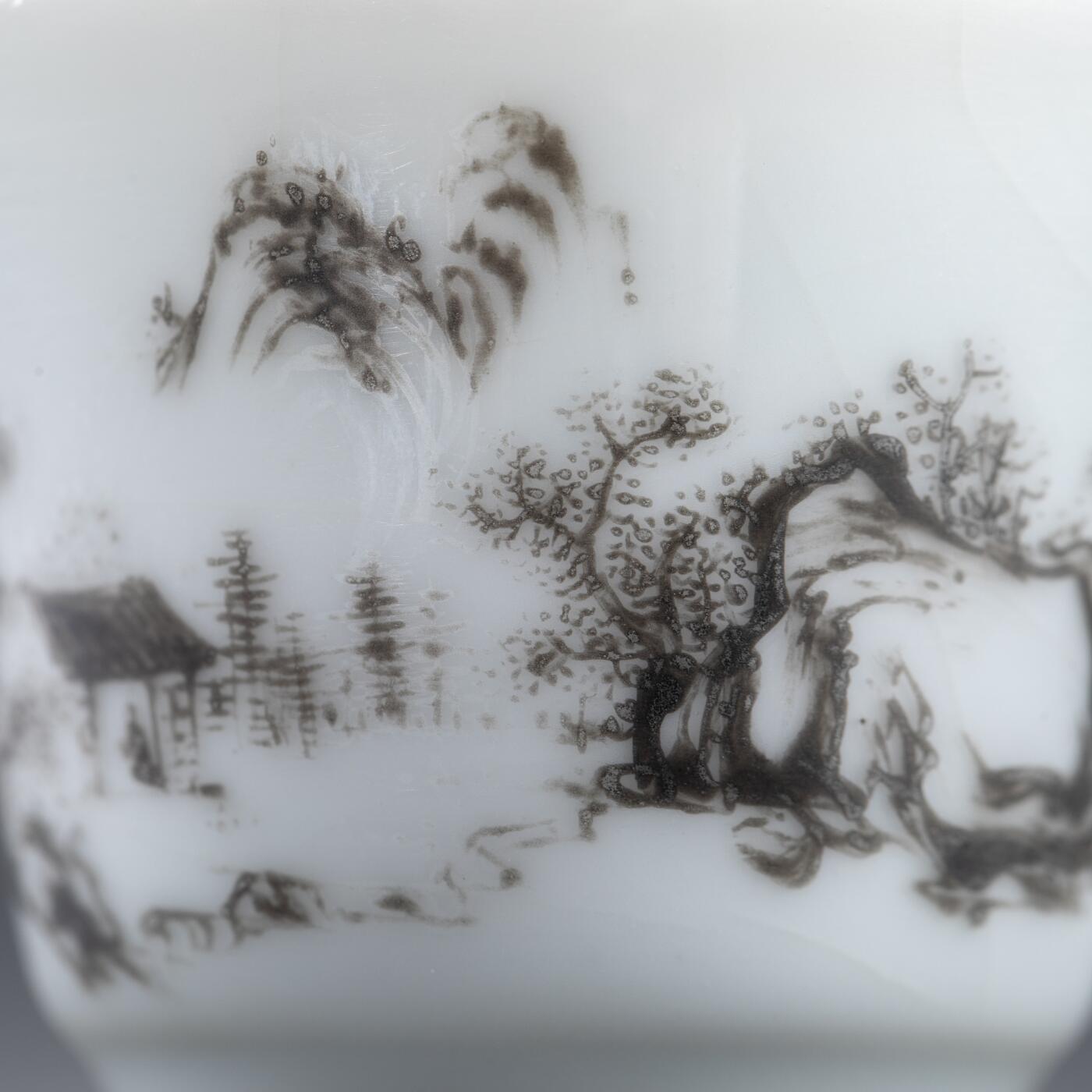 日本大阪雅和auction 2025金秋競賣會第一期 清雍正 墨彩山水杯 尺寸:D:5 H:4cm 備註:盒付