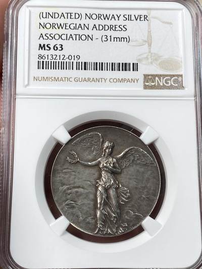 万国钱币拍卖第054期 - NGC MS63 1872-1907年挪威奥斯卡二世时期体育协会纪念银章 栩栩如生挪威女神献上桂冠 极罕见北欧女神品种 完全未使用磨砂天鹅绒彩