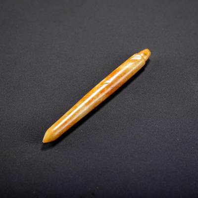 日本大阪雅和auction 2025金秋競賣會第一期 - 良渚文化 錐形器 尺寸:L:6.7cm 備註:盒付