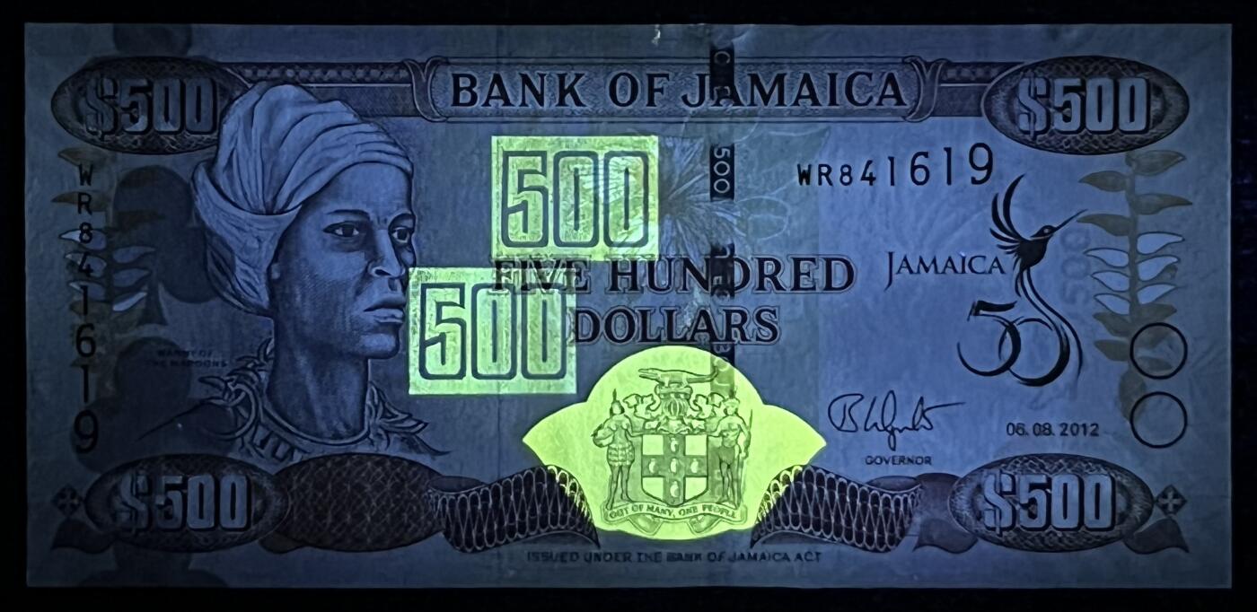 小福收藏拍卖第197期 裸钞场 本期有多张豹子号靓号 百慕大03年50元纪念钞百位号 马来亚和英属婆罗洲开国第一张纸币大冠女王 马来亚 41年1元英王乔六 法属太平洋10000法郎 捷克1000克朗纪念钞千位号  卢森堡 1000法郎  萨尔瓦多样钞 匈牙利 法罗群岛 危地马拉等多国精美纸币 牙买加 2012年 500元 独立50周年纪念钞 unc