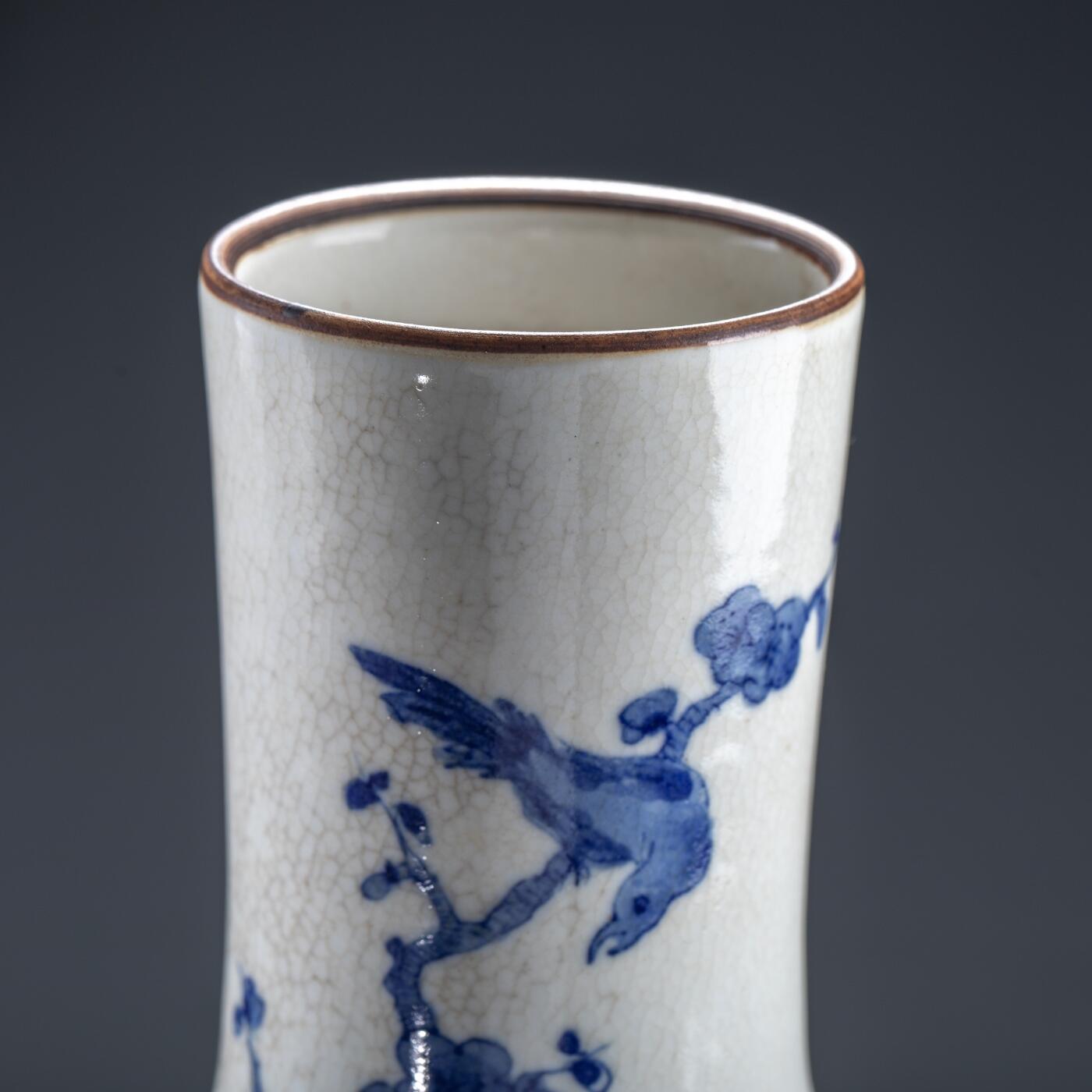 日本大阪雅和auction 2025金秋競賣會第一期 清 青花花鳥紋天球瓶 尺寸:W:20 H:31.5cm