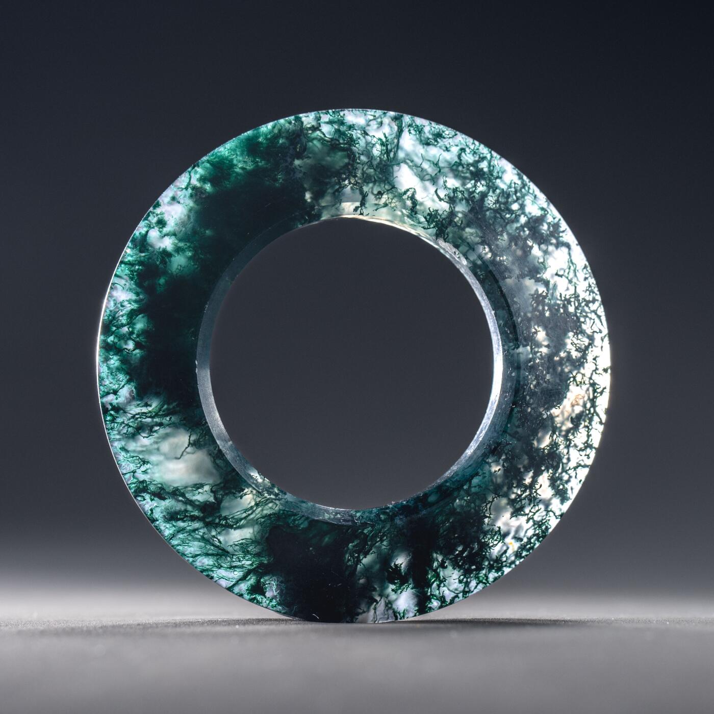 日本大阪雅和auction 2025金秋競賣會第一期 戰國 水草瑪瑙環 尺寸:D:5.5cm