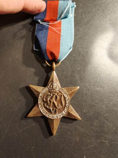 老王徽章第161期 - 意大利二战之星奖章