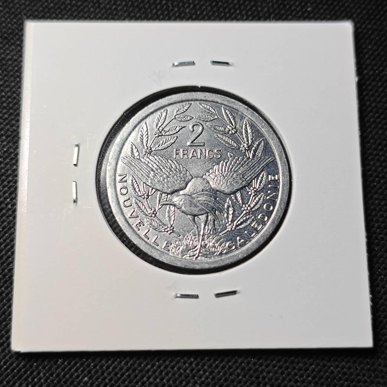 KK钱币收藏小铺  第364场  2月预留时间 周末发货  2000法属新喀里多尼亚2法郎