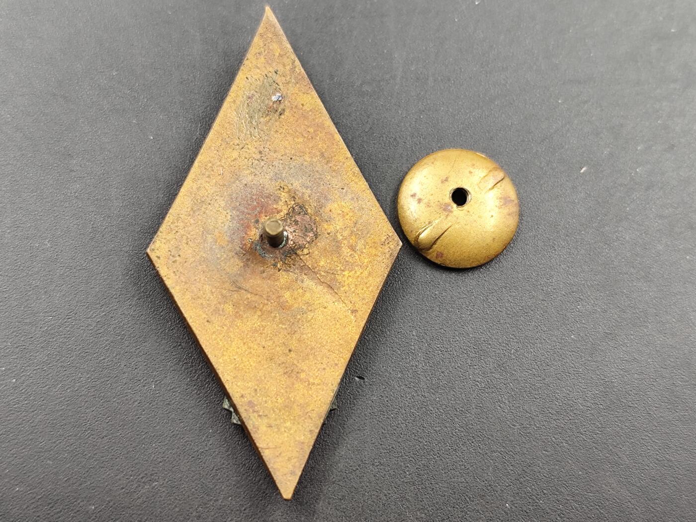 11月徽章新货项目 接下来都是精品场 欢迎关注