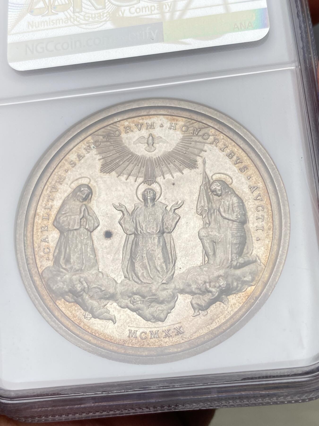 万国钱币拍卖第054期