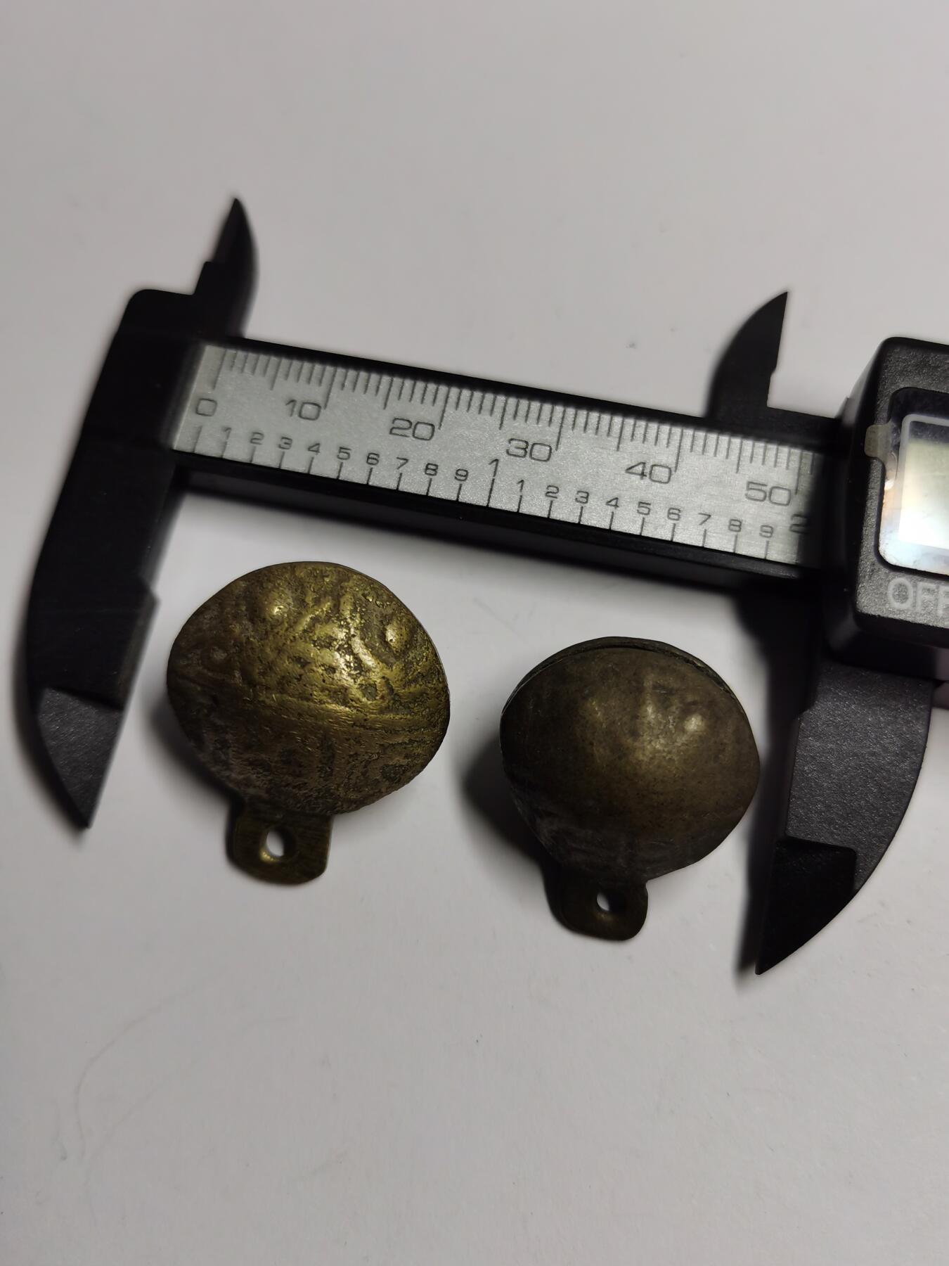 藏珍品阁专场78期 老铃铛一对，声音清脆