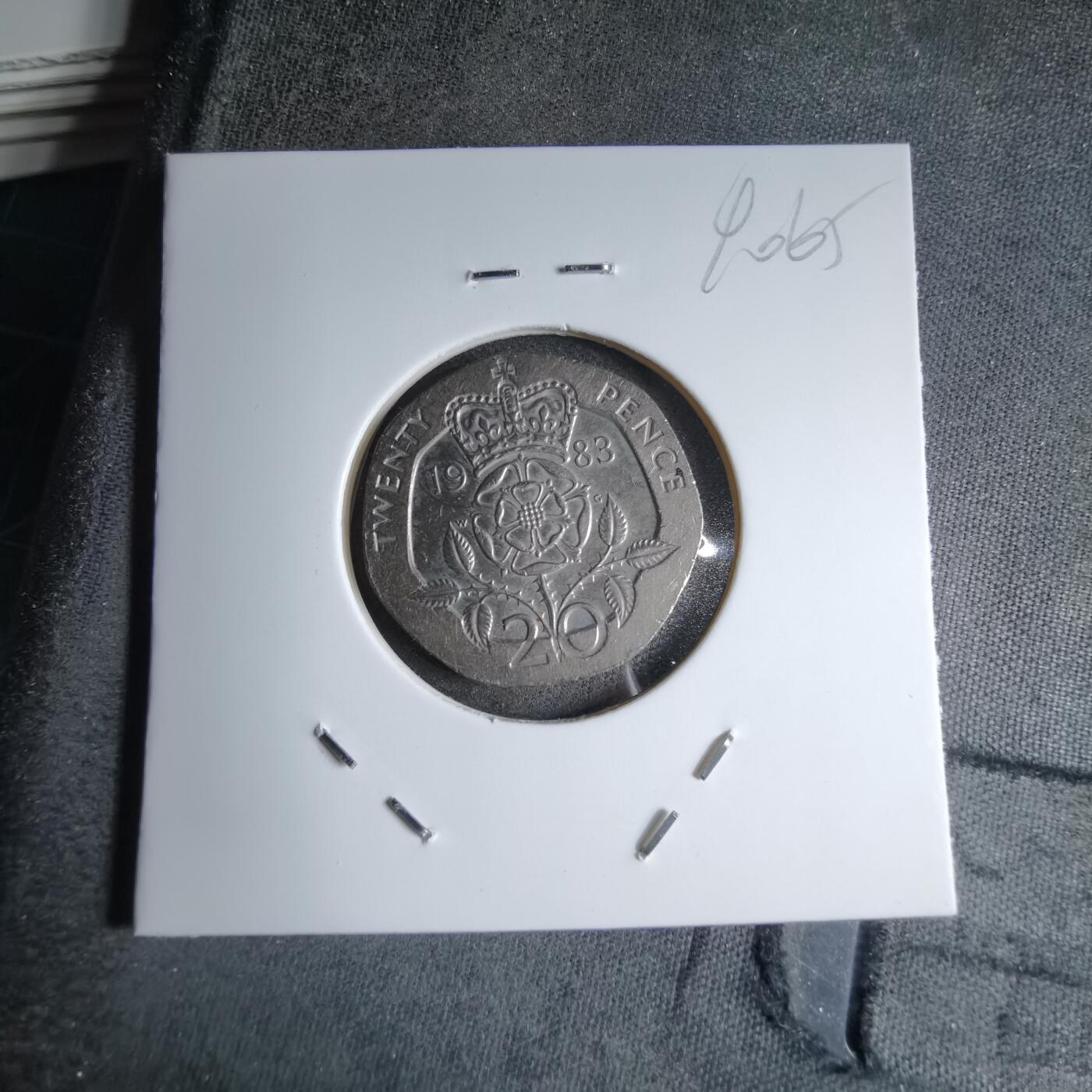 沼泽如烟--第890场 英国1983年20便士