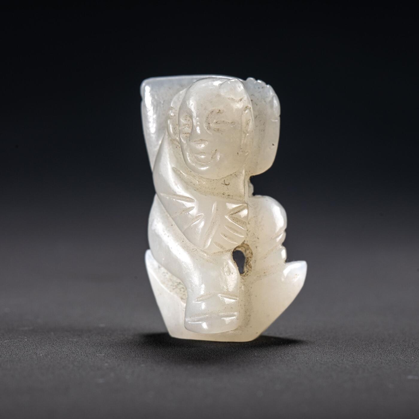 日本大阪雅和auction 2025金秋競賣會第一期 清 玉墜 玉珮 三點 尺寸:尺寸不一x3