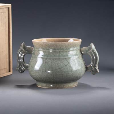 日本大阪雅和auction 2025金秋競賣會第一期 - 南宋 龍泉窯簋式爐 尺寸:W:23 H:13cm 備註:木箱