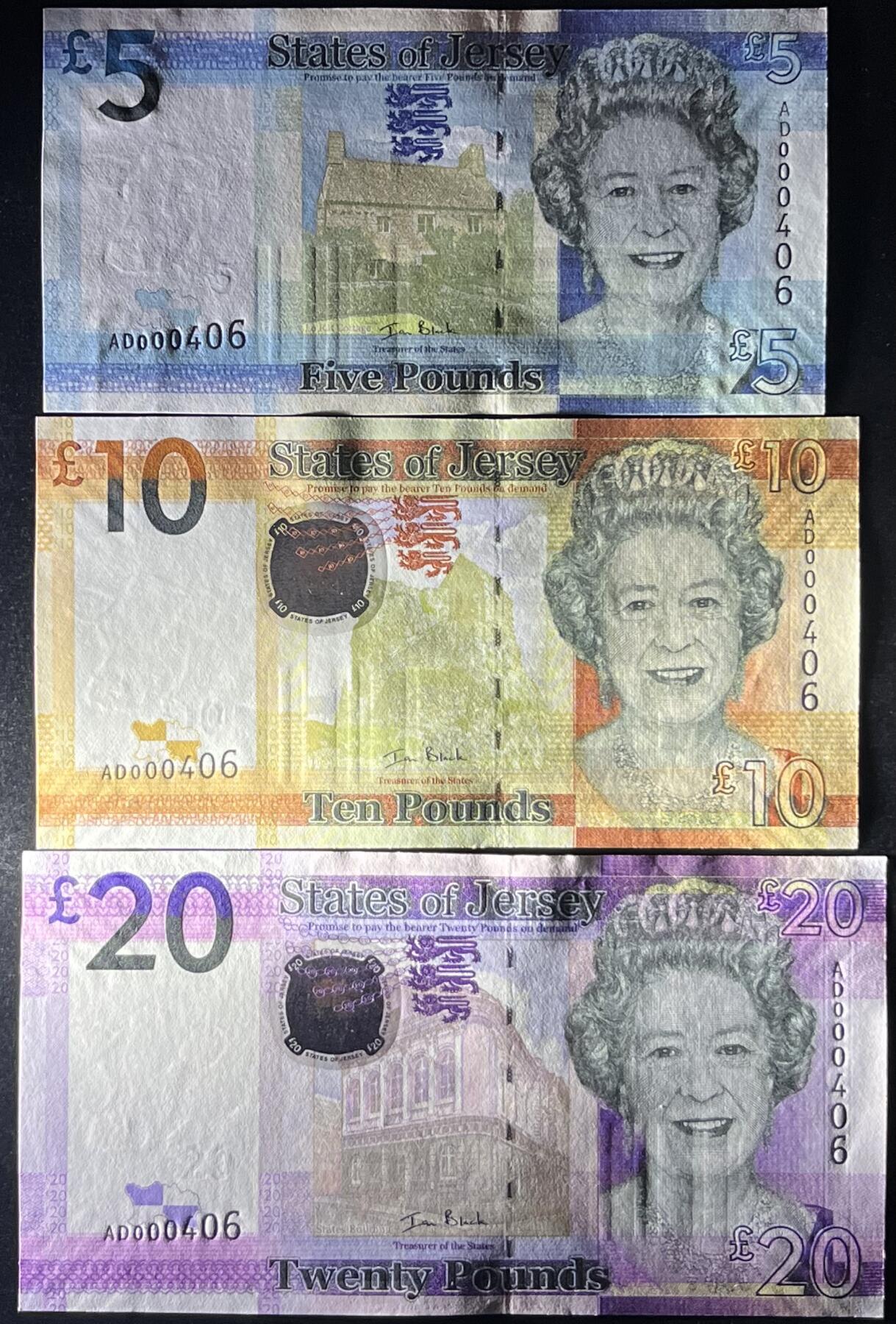 小福收藏拍卖第197期 裸钞场 本期有多张豹子号靓号 百慕大03年50元纪念钞百位号 马来亚和英属婆罗洲开国第一张纸币大冠女王 马来亚 41年1元英王乔六 法属太平洋10000法郎 捷克1000克朗纪念钞千位号  卢森堡 1000法郎  萨尔瓦多样钞 匈牙利 法罗群岛 危地马拉等多国精美纸币 泽西岛 2010年 5 10 20镑 AD首冠 全同数3百位小号406号  unc