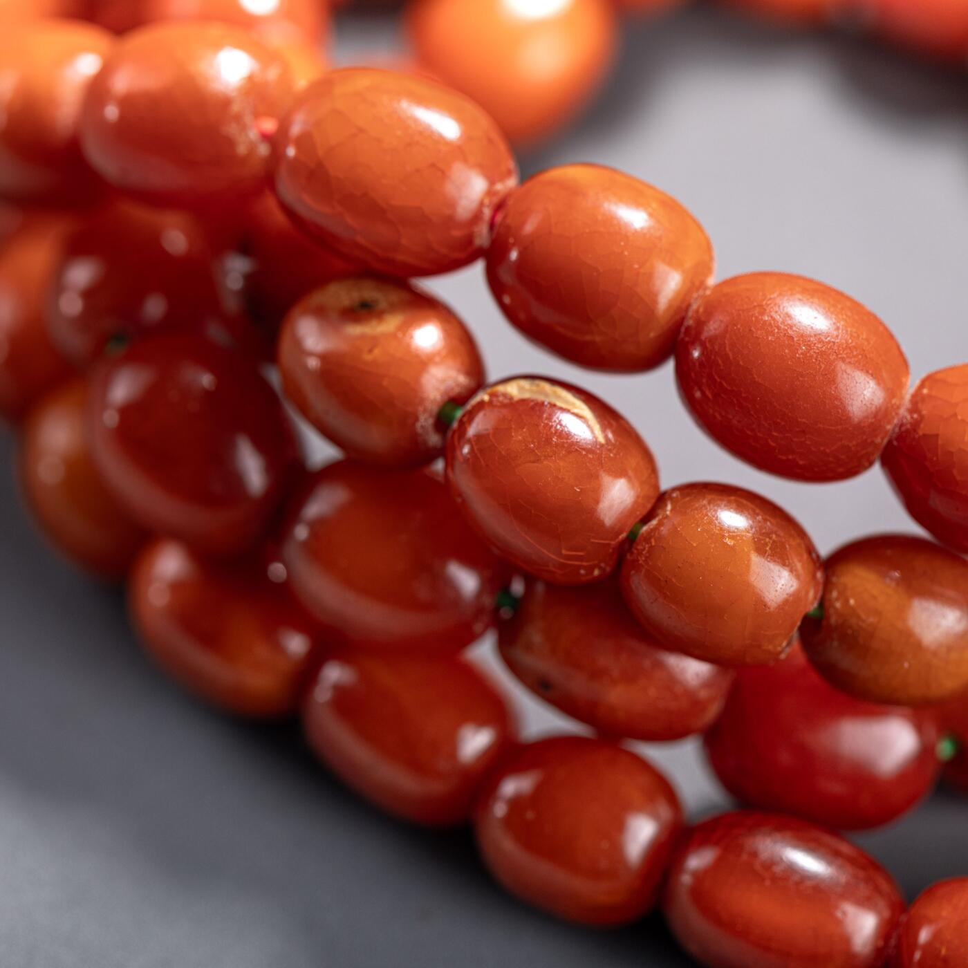 日本大阪雅和auction 2025金秋競賣會第一期 西亞蜜蠟項鏈70.2g 尺寸:L:62cm