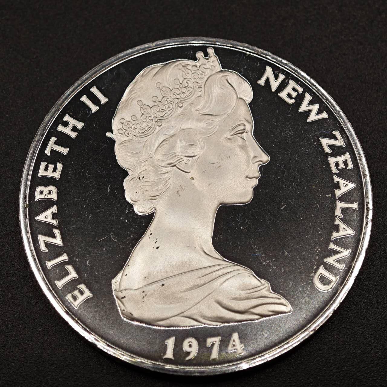 【淘币小摊】实时拍第七百八十七拍   银币套币场   满百包邮可预留二周 每周一统一发货   新西兰1974年英联邦运动会1元精制银币