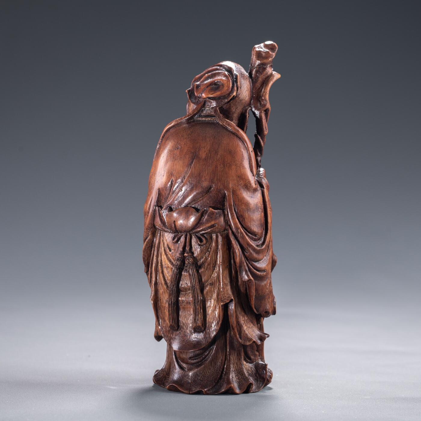 日本大阪雅和auction 2025金秋競賣會第一期 清 竹根人物 尺寸:W:7 H:18cm 備註:木箱