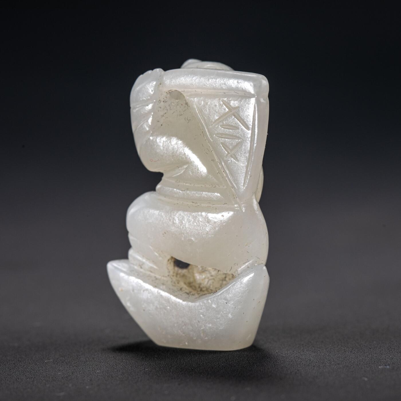 日本大阪雅和auction 2025金秋競賣會第一期 清 玉墜 玉珮 三點 尺寸:尺寸不一x3