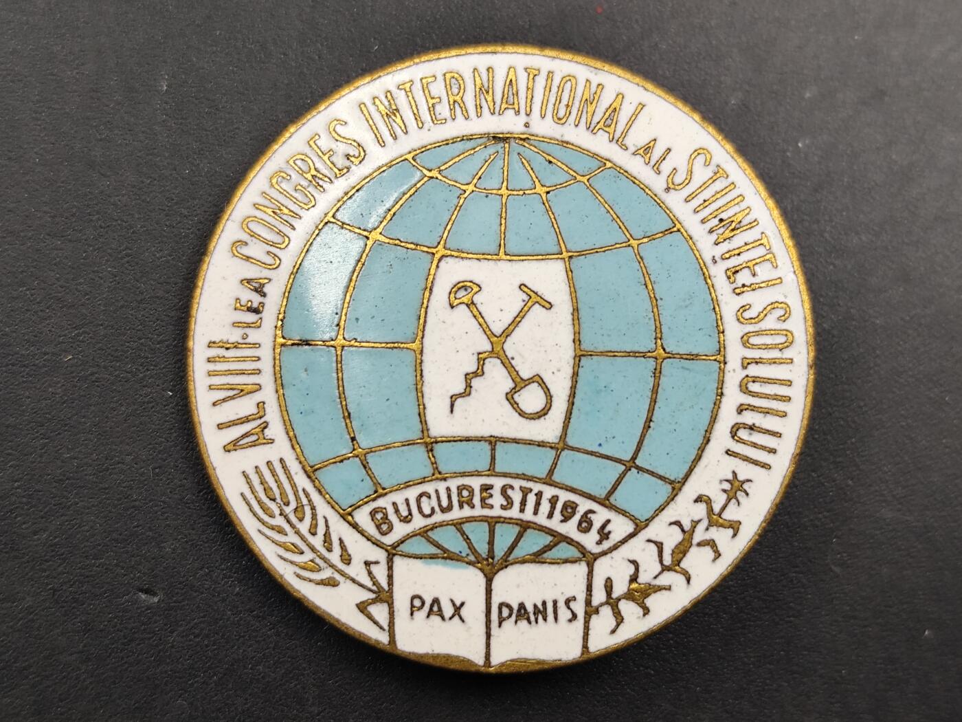 11月徽章新货项目 接下来都是精品场 欢迎关注 罗马尼亚第八届国际土壤科学大会纪念章