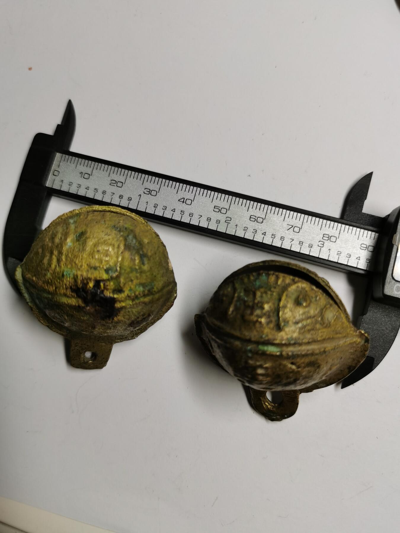 藏珍品阁专场78期 大铃铛一对，声音清脆