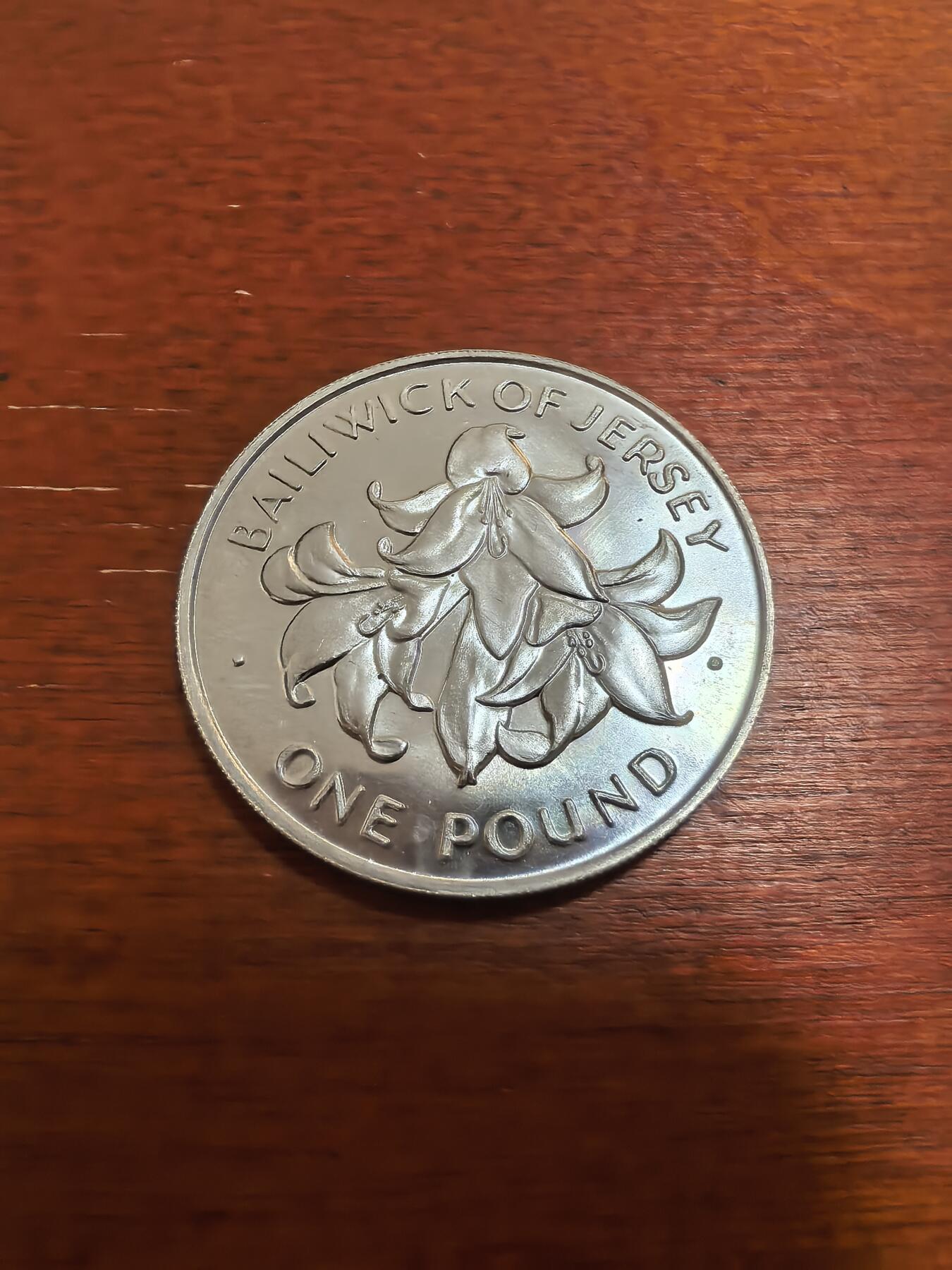 长老汇蛇年精选第七十场拍卖 1972泽西女王银婚1镑银币，透打