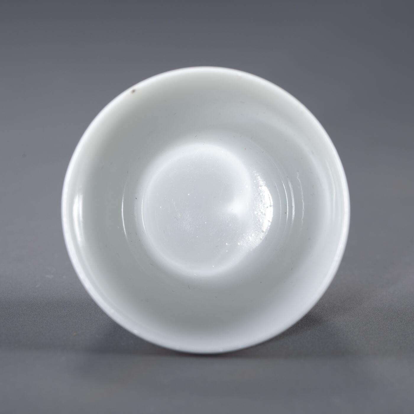 日本大阪雅和auction 2025金秋競賣會第一期 清雍正 墨彩山水杯 尺寸:D:5 H:4cm 備註:盒付