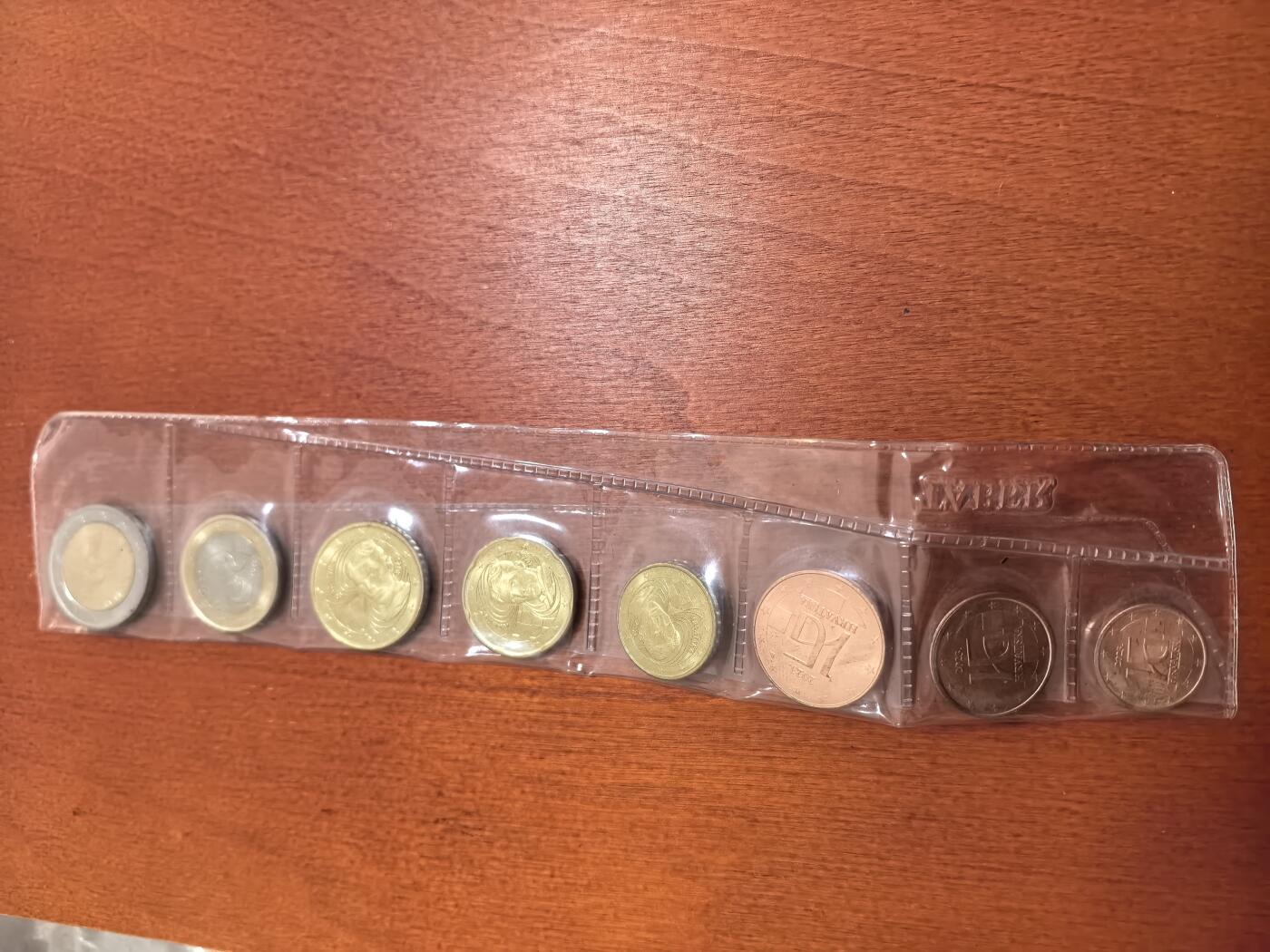 长老汇蛇年精选第七十场拍卖 2023克罗地亚首套欧元8枚套，3万套，含特斯拉3枚