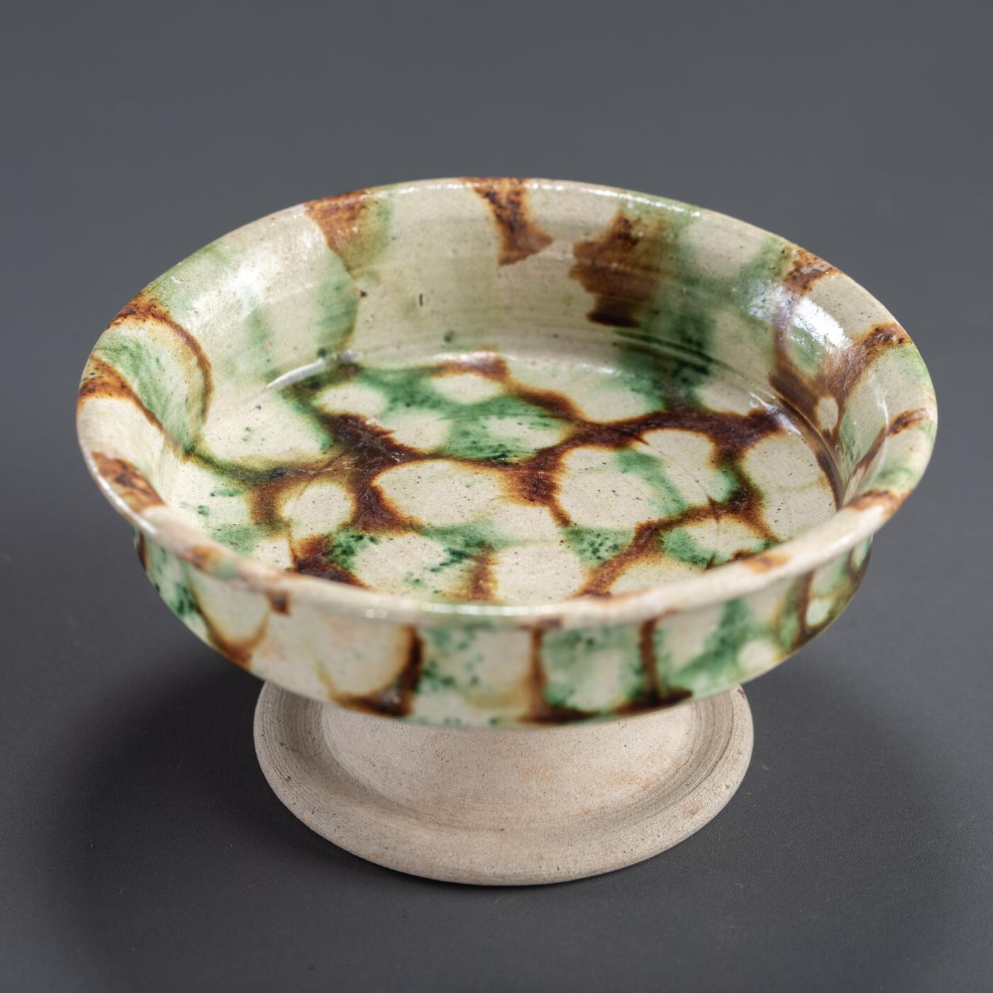 日本大阪雅和auction 2025金秋競賣會第一期 唐 三彩豆 尺寸:D:11.5 H:6cm