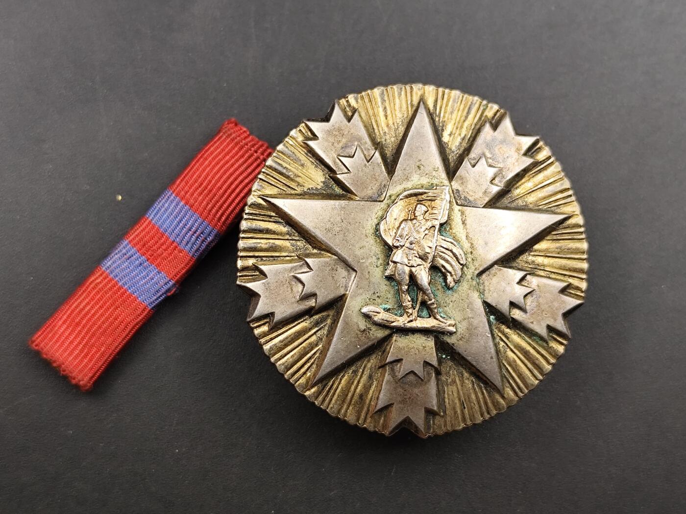 11月徽章新货项目 接下来都是精品场 欢迎关注