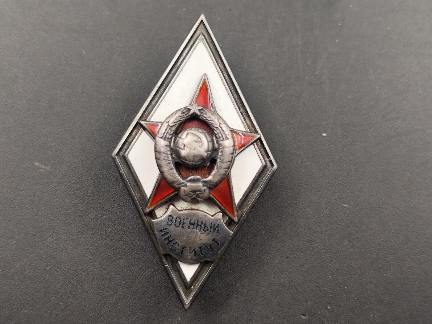 11月徽章新货项目 接下来都是精品场 欢迎关注