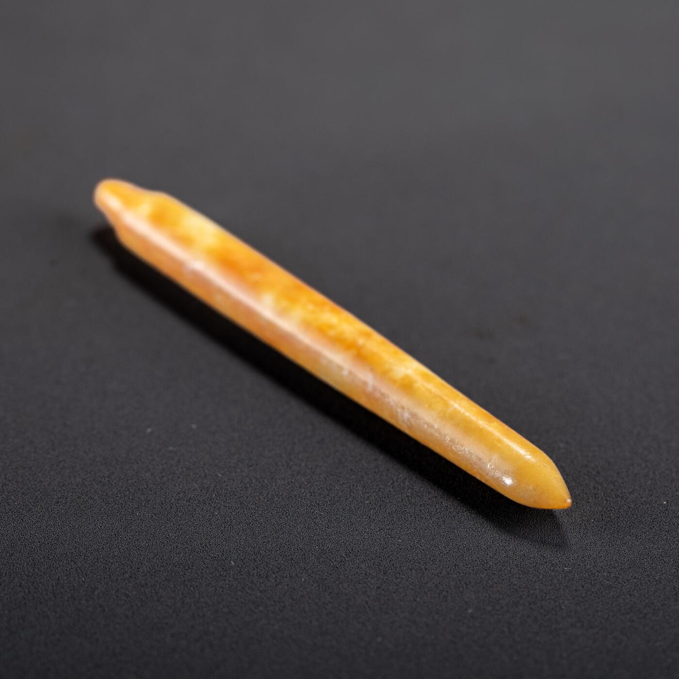 日本大阪雅和auction 2025金秋競賣會第一期 良渚文化 錐形器 尺寸:L:6.7cm 備註:盒付