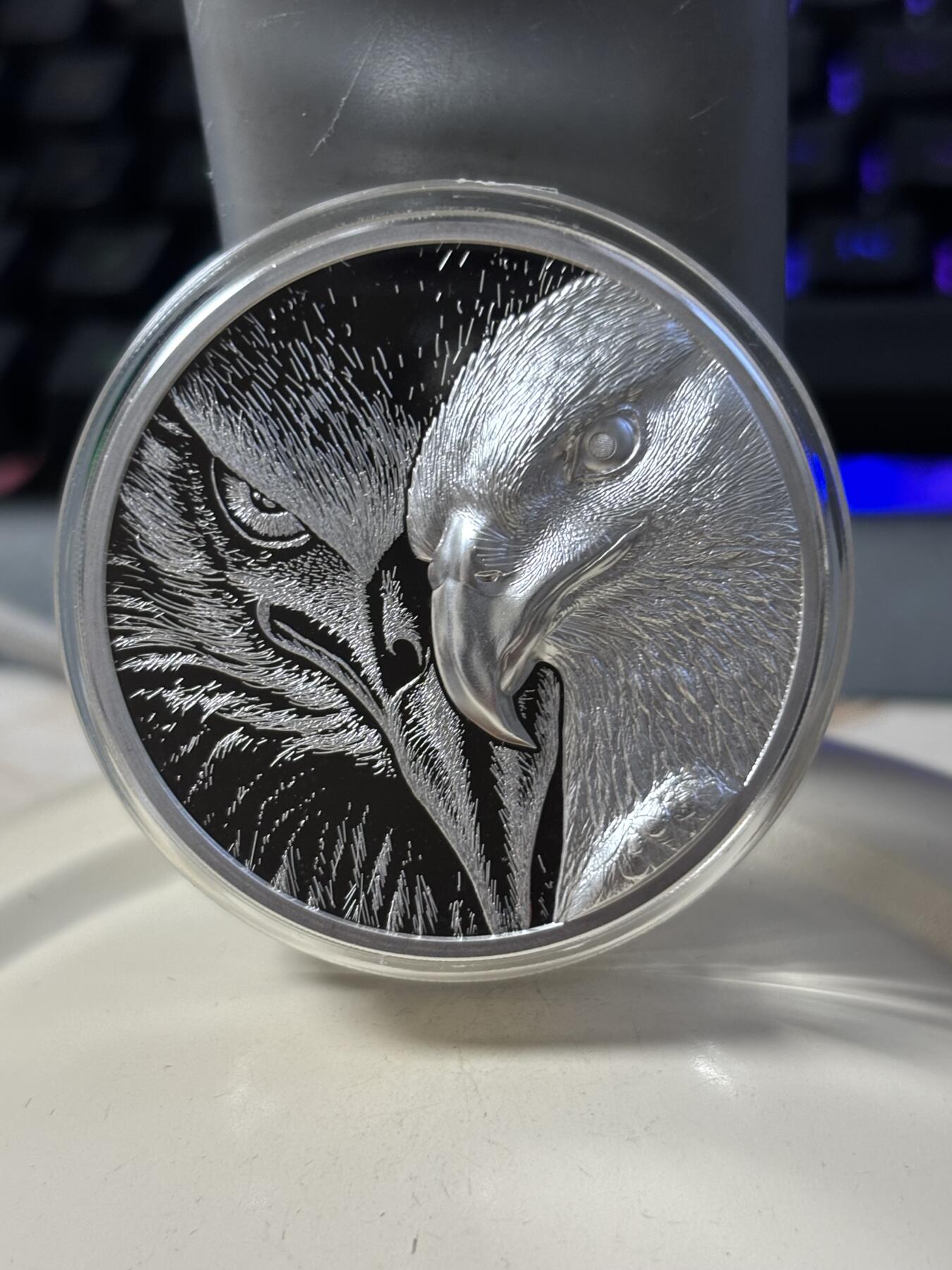第181期拍卖 蒙古2020年雄鹰3盎司双面高浮雕精制纪念银币，999银，发行500枚