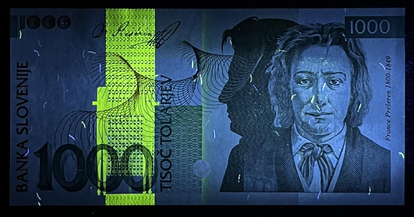 小福收藏拍卖第197期 裸钞场 本期有多张豹子号靓号 百慕大03年50元纪念钞百位号 马来亚和英属婆罗洲开国第一张纸币大冠女王 马来亚 41年1元英王乔六 法属太平洋10000法郎 捷克1000克朗纪念钞千位号  卢森堡 1000法郎  萨尔瓦多样钞 匈牙利 法罗群岛 危地马拉等多国精美纸币