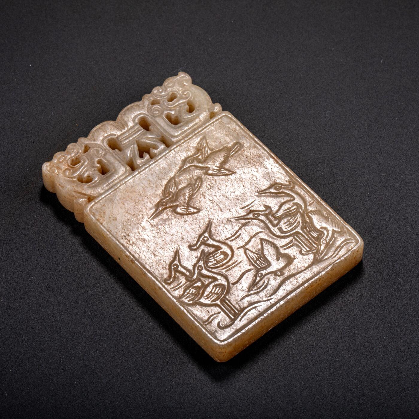 日本大阪雅和auction 2025金秋競賣會第一期 清 龍鳳紋玉牌 尺寸:L:6 W:4cm