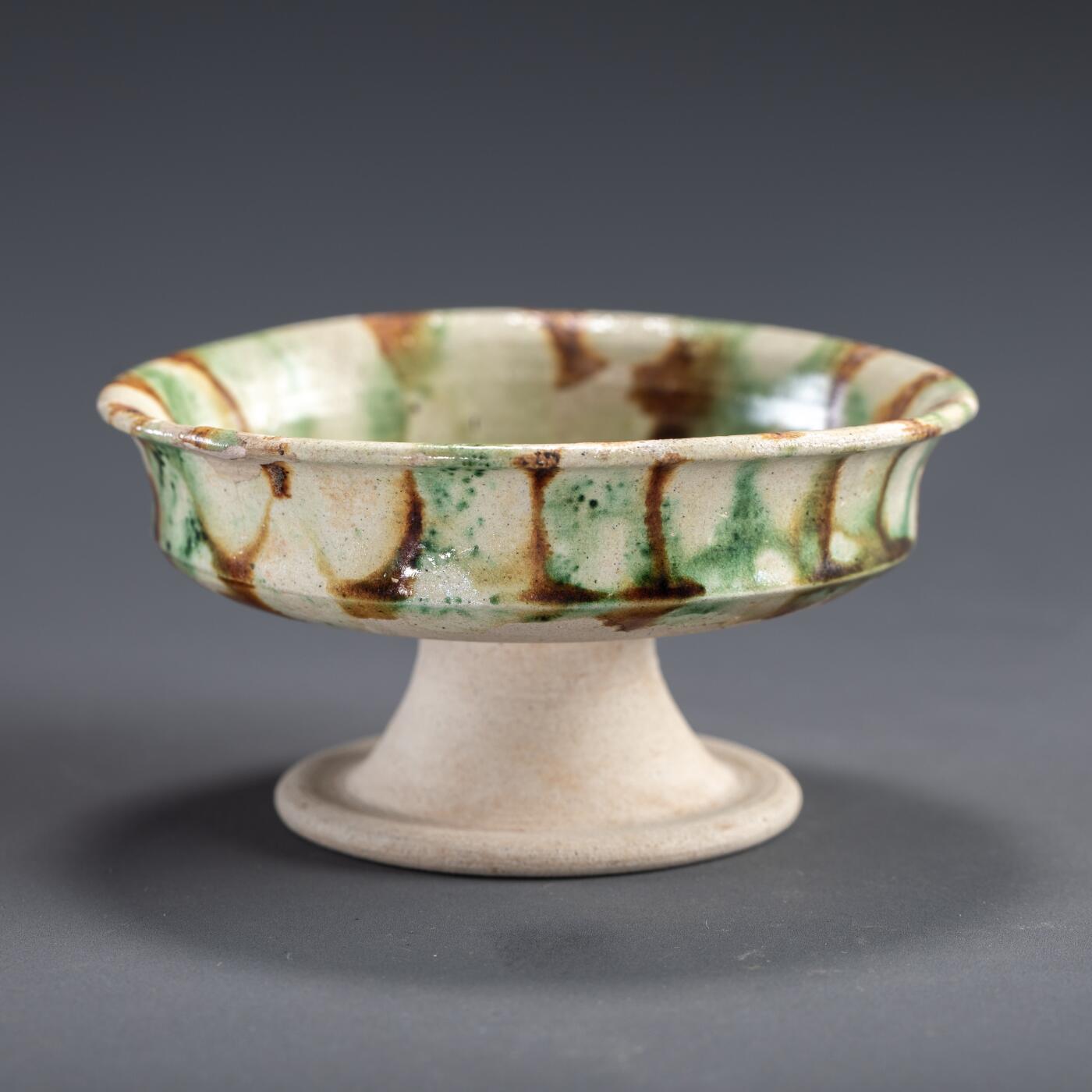 日本大阪雅和auction 2025金秋競賣會第一期 唐 三彩豆 尺寸:D:11.5 H:6cm