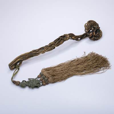 日本大阪雅和auction 2025金秋競賣會第一期 - 清 銅鎏金如意 尺寸:L:28.5cm