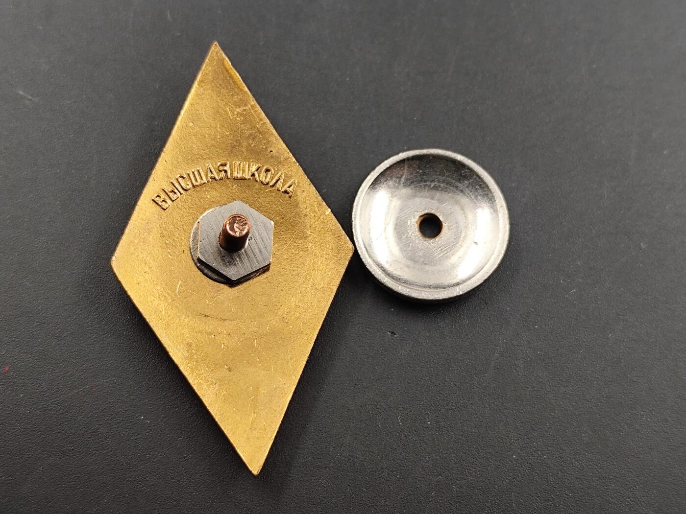 11月徽章新货项目 接下来都是精品场 欢迎关注