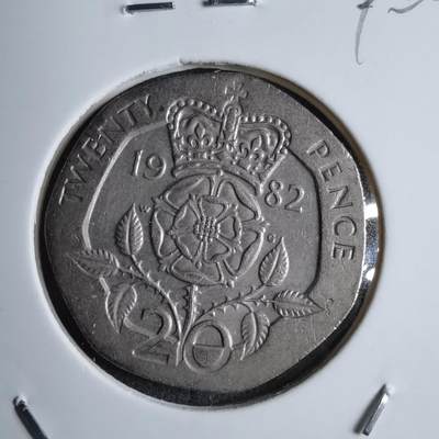 沼泽如烟--第890场 - 英国1982年20便士