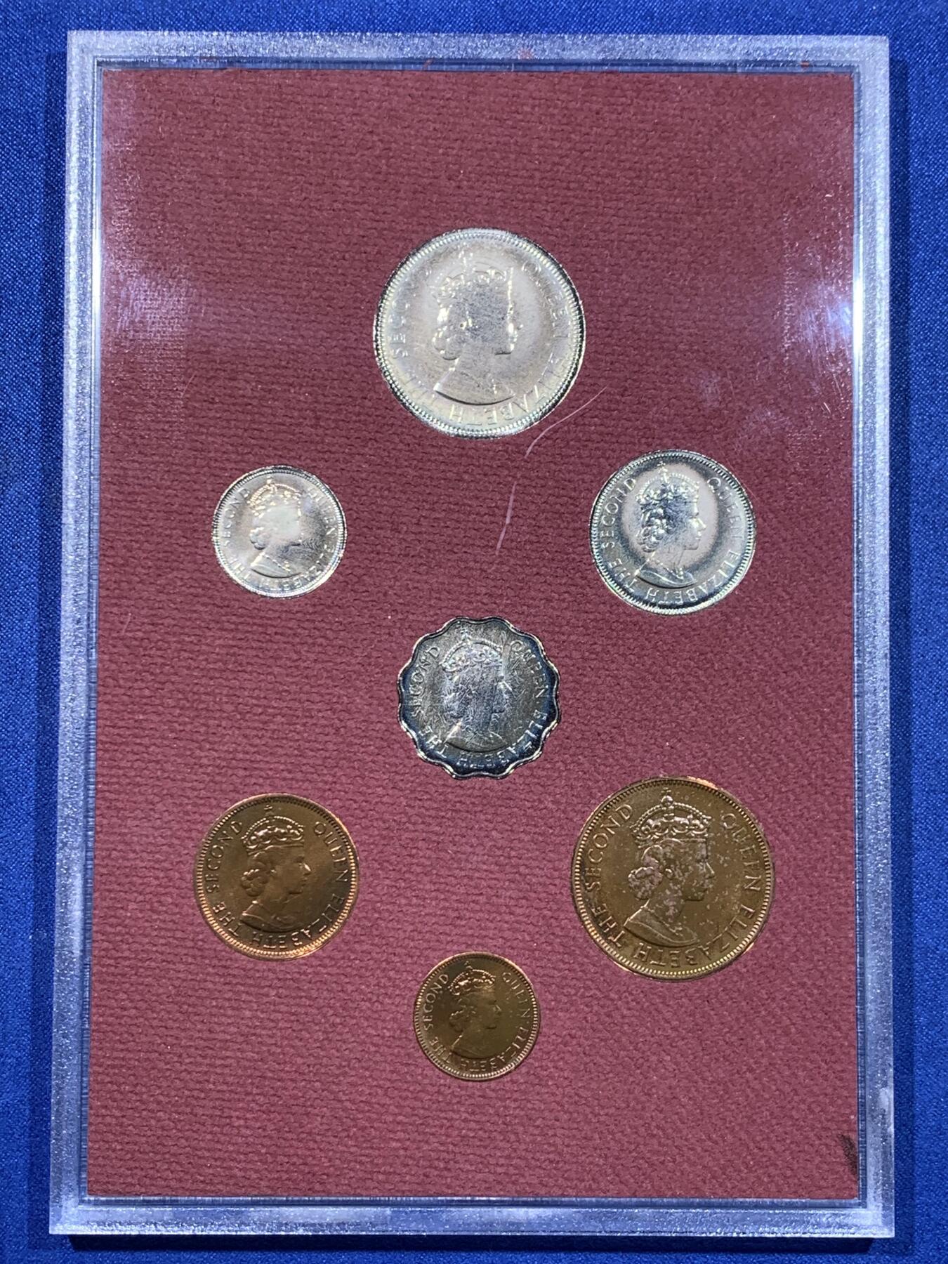 《竞宝斋》第435场 周日，周一2场连拍 （全场包邮） 毛里求斯1978年精制套币，原厂包装全套7枚，延续了20世纪上半叶的经典设计，兼具历史厚重感和现代感，深打镜面带彩包浆