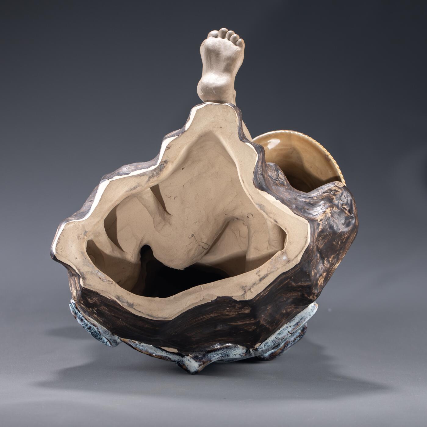 日本大阪雅和auction 2025金秋競賣會第一期 劉澤棉 石灣窯老人 尺寸:W:27 H:26cm