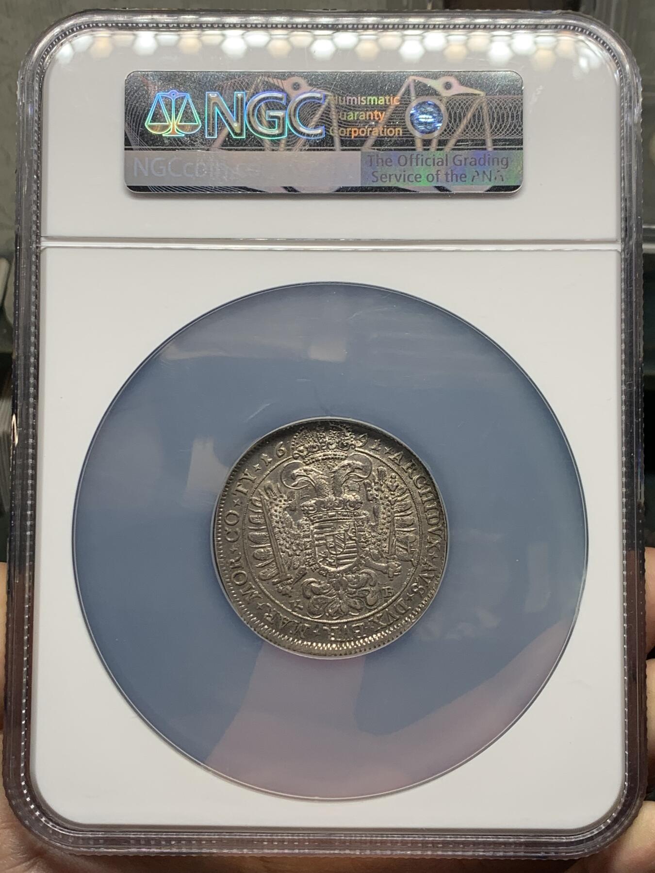 《竞宝斋》第435场 周日，周一2场连拍 （全场包邮） NGC AU58 神圣罗马帝国 1691 稀少匈牙利版 利奥博德一世大泰勒 超常规尺寸大盒封装 大波浪经典品种