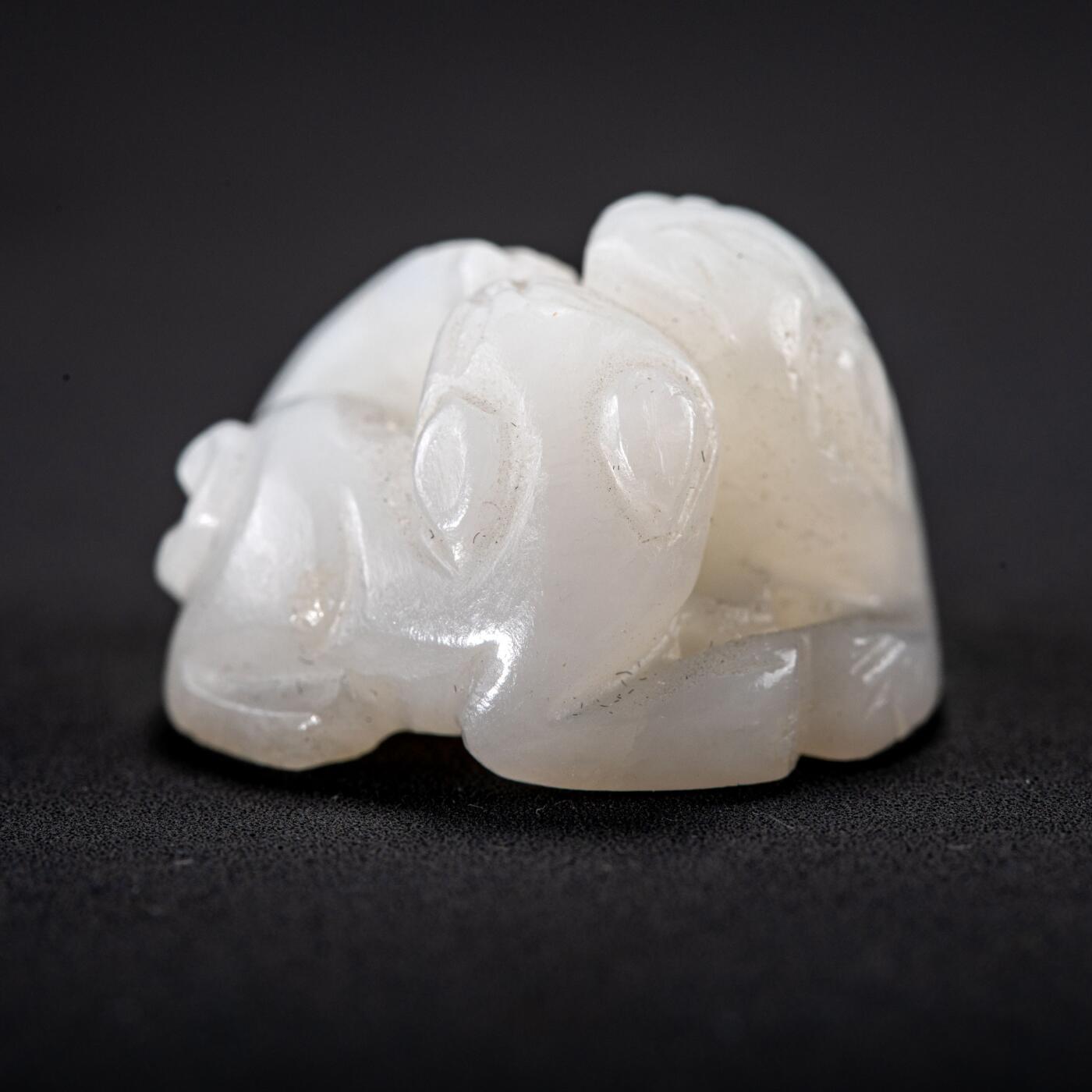 日本大阪雅和auction 2025金秋競賣會第一期 清 玉墜 玉珮 三點 尺寸:尺寸不一x3