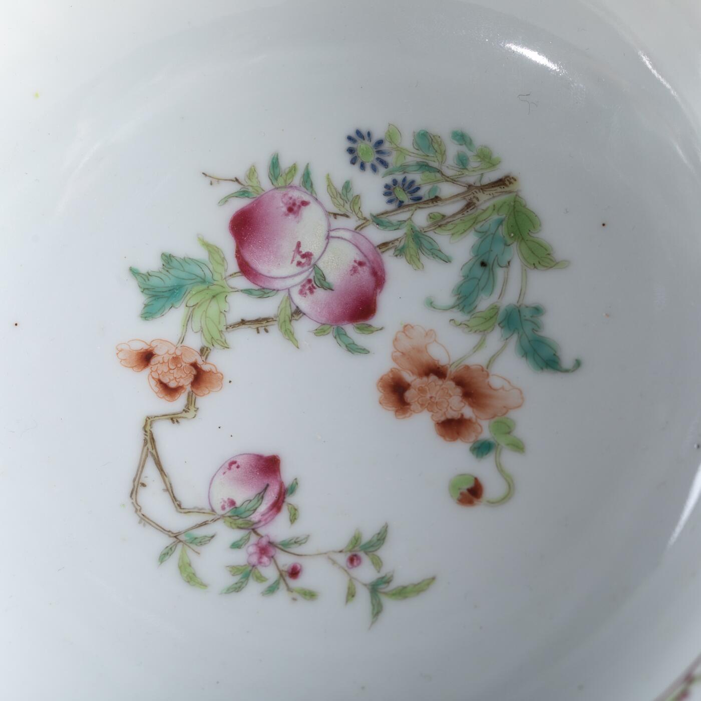 日本大阪雅和auction 2025金秋競賣會第一期 清乾隆 粉彩花鳥碗 一對 尺寸:D:18.5 H:5 x2cm