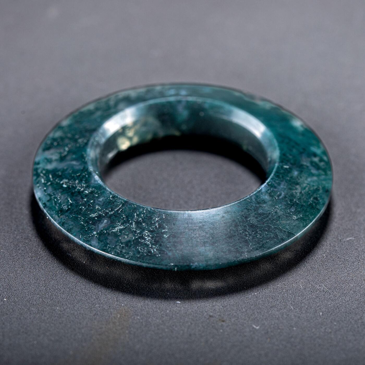 日本大阪雅和auction 2025金秋競賣會第一期 戰國 水草瑪瑙環 尺寸:D:5.5cm