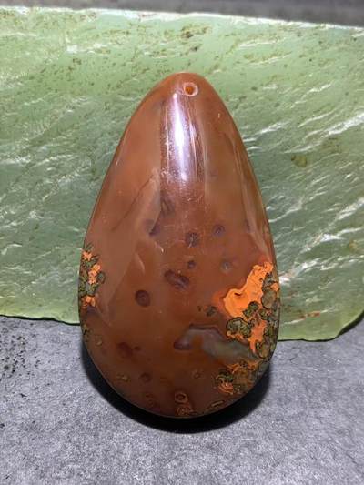 精美高玉化冻料冰飘草花纹战国红玛瑙吊坠一个 - 精美高玉化冻料冰飘草花纹战国红玛瑙吊坠一个