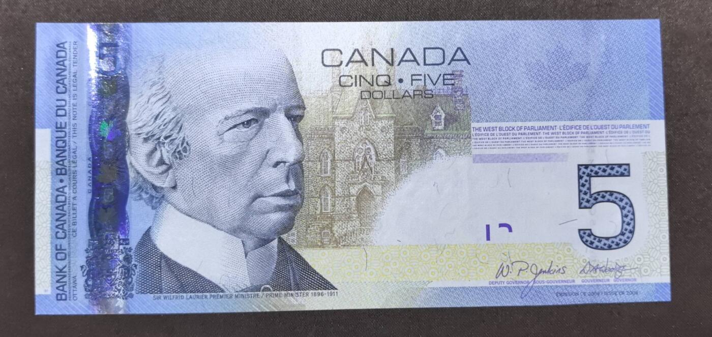 北京马甸外国币专卖第146期，外国纸币币专场，陆续上拍，欢迎关注 加拿大5元纸币全新