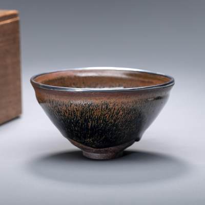 日本大阪雅和auction 2025金秋競賣會第一期 - 宋 天目盞包銀口 尺寸:D:12.5 H:7cm 備註:木箱