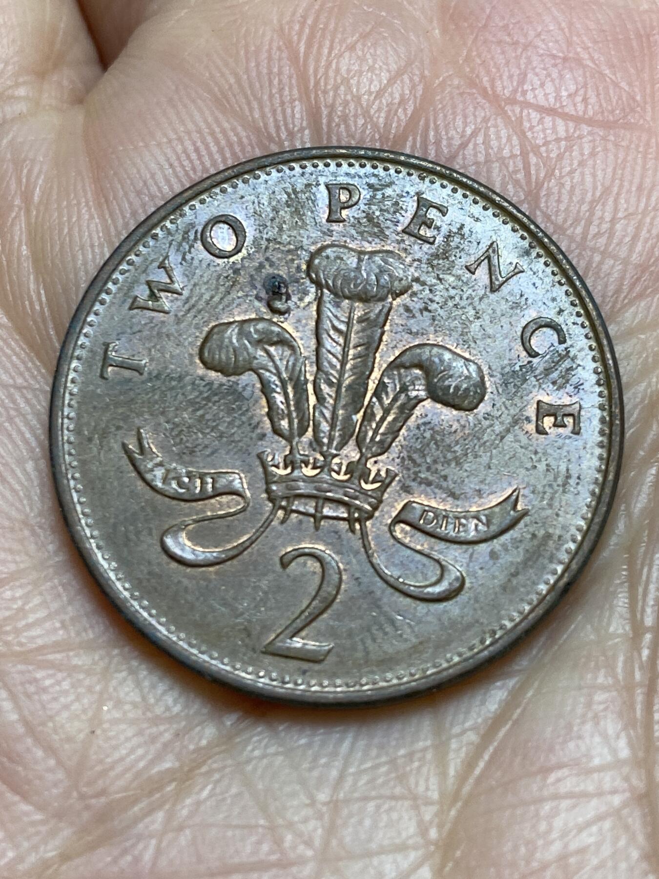 2025年第一百二十二场(总第一百四十八场）外国好品散币(免佣金) 英国🇬🇧1993年2便士(伊丽莎白二世中年高冠)